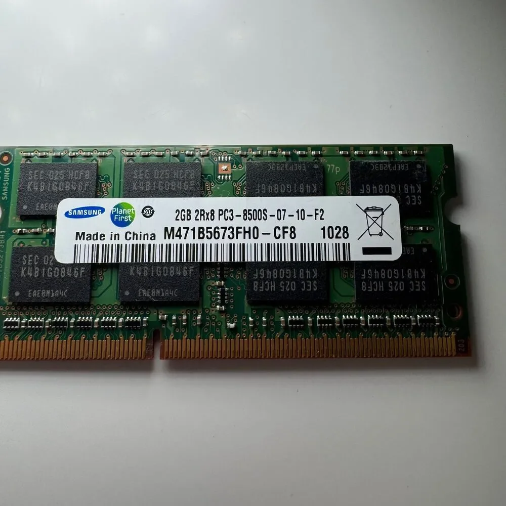 Samsung 2GB DDR3 Laptop RAM PC3-8500S 1066MHz SO-DIMM M471B5673FH0-CF8 204-Pin